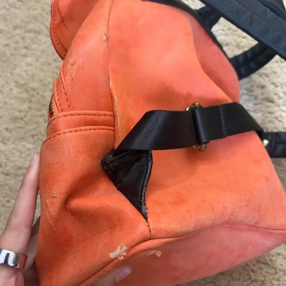 Mickey halloween pumpkin loungefly backpack